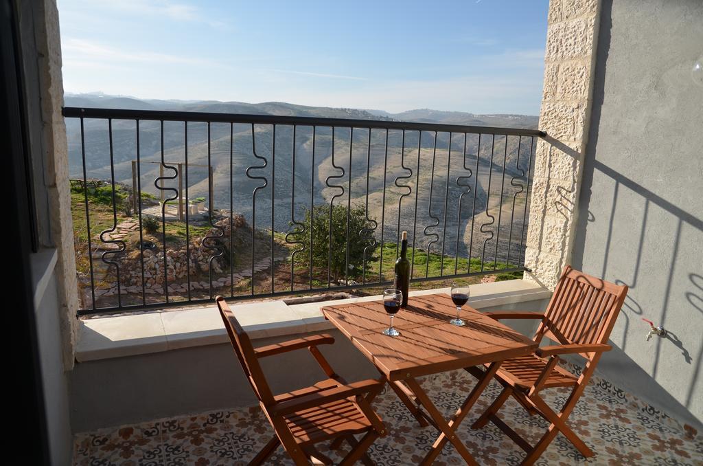 Desert View Suite Kfar Adumim Δωμάτιο φωτογραφία